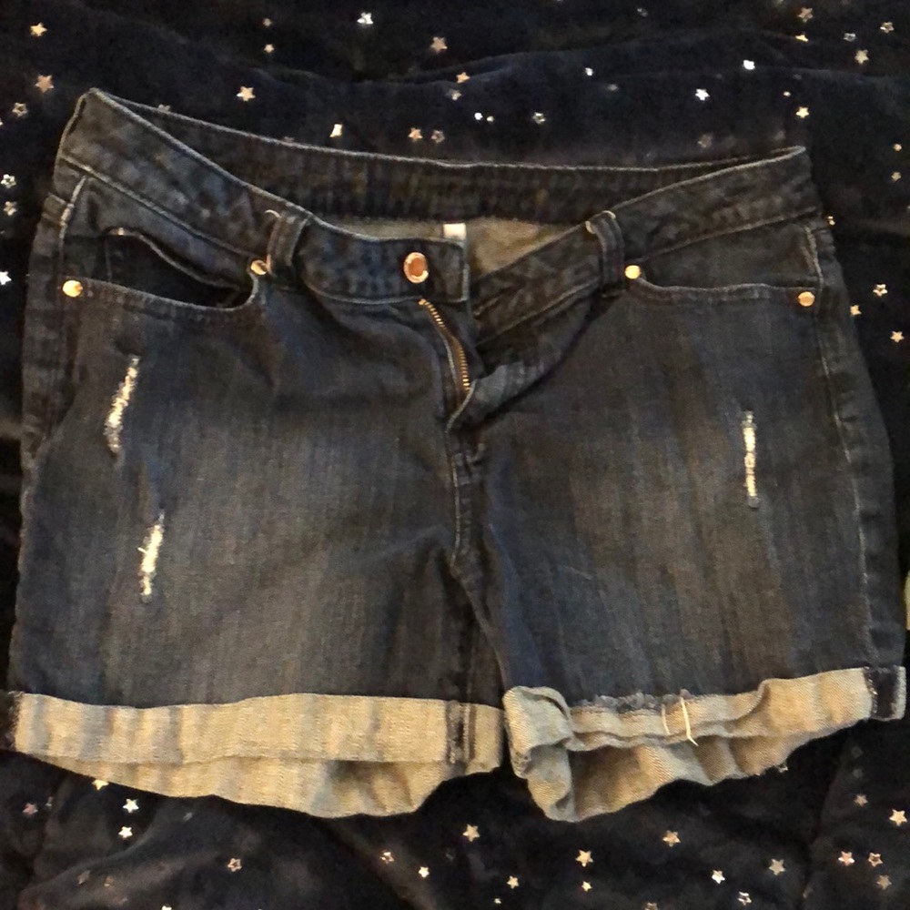 Jennifer Lopez size 10 Denim Shorts. Worn a couple times.